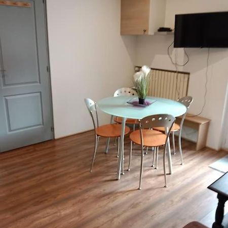 Insolite 46 Chambéry Extérieur photo