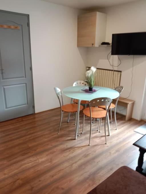Insolite 46 Chambéry Extérieur photo