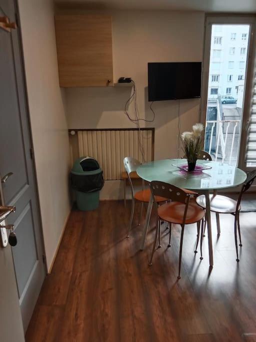 Insolite 46 Chambéry Extérieur photo