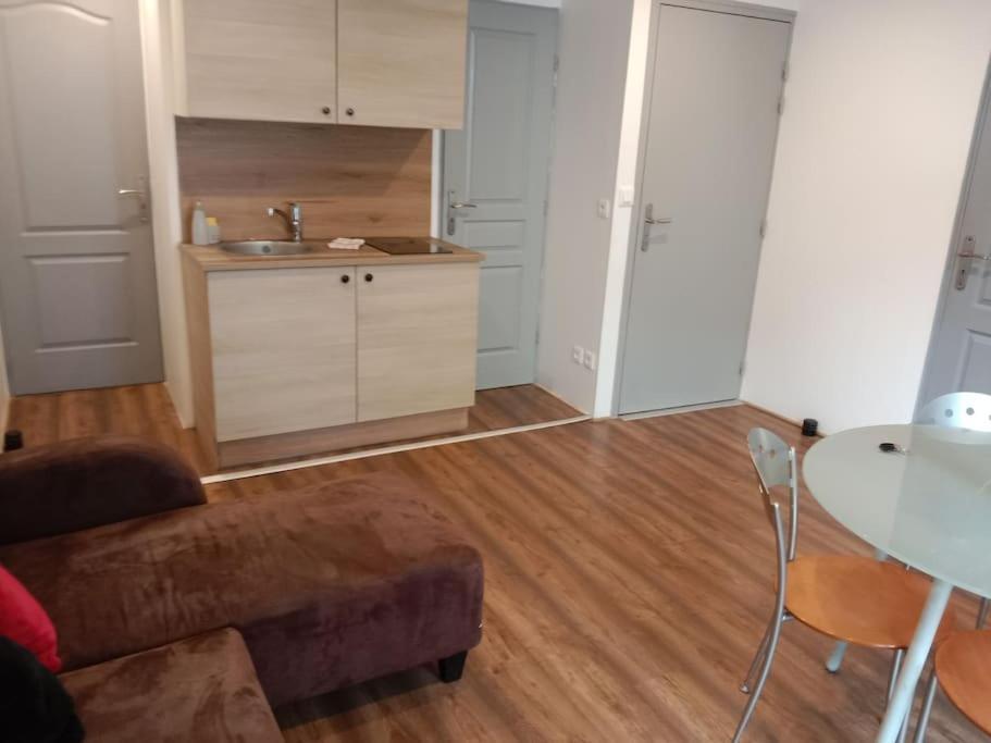 Insolite 46 Chambéry Extérieur photo