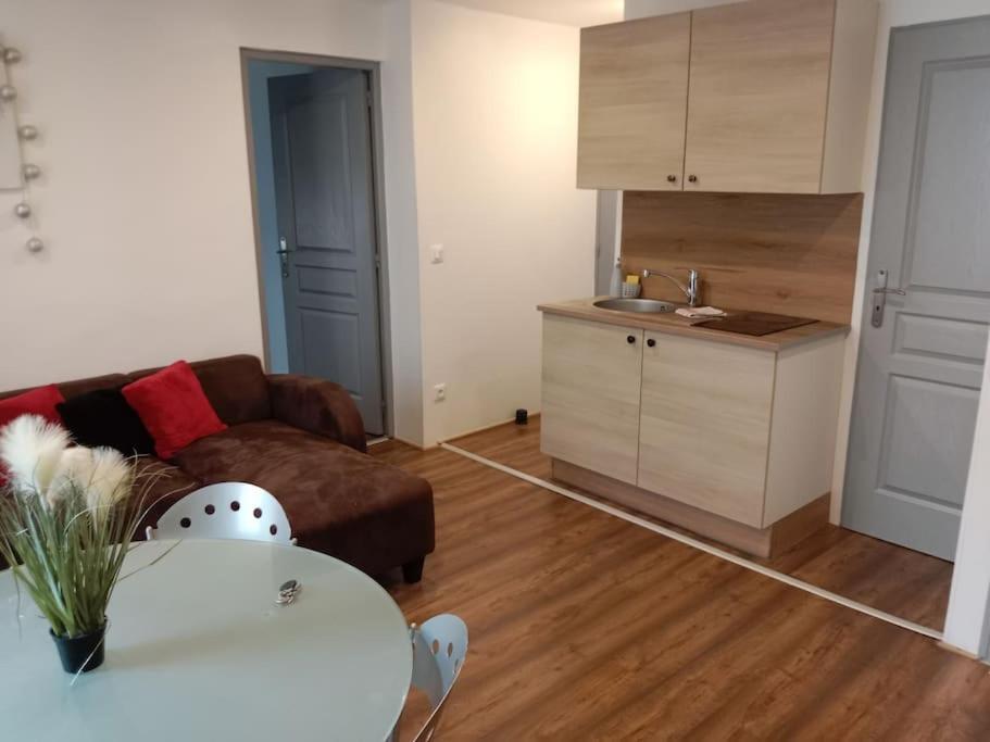 Insolite 46 Chambéry Extérieur photo